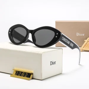 Sunglasses 1bb4bc5f 21b5 18ef b4b9 d63fc3126508.webp
