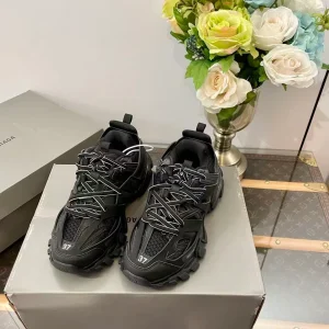 Trainer Sneaker import placeholder for 4362558