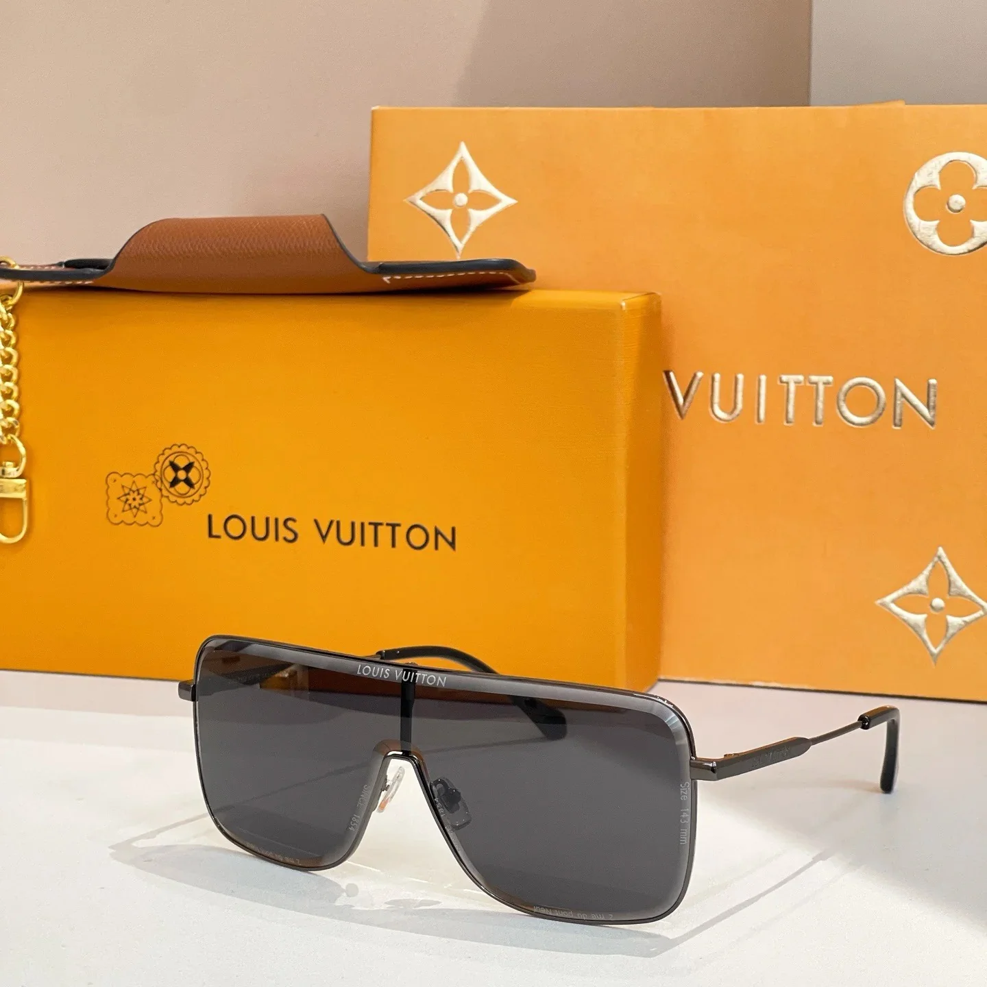 fashion hot 8 color sunglasses 120801 fashion hot 8 color sunglasses 120801
