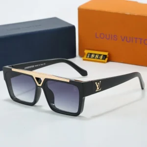 Sunglasses 78be740e603489943f32ea6c2d1427b098a690818b4d8b731c6a61470045fe2c.webp