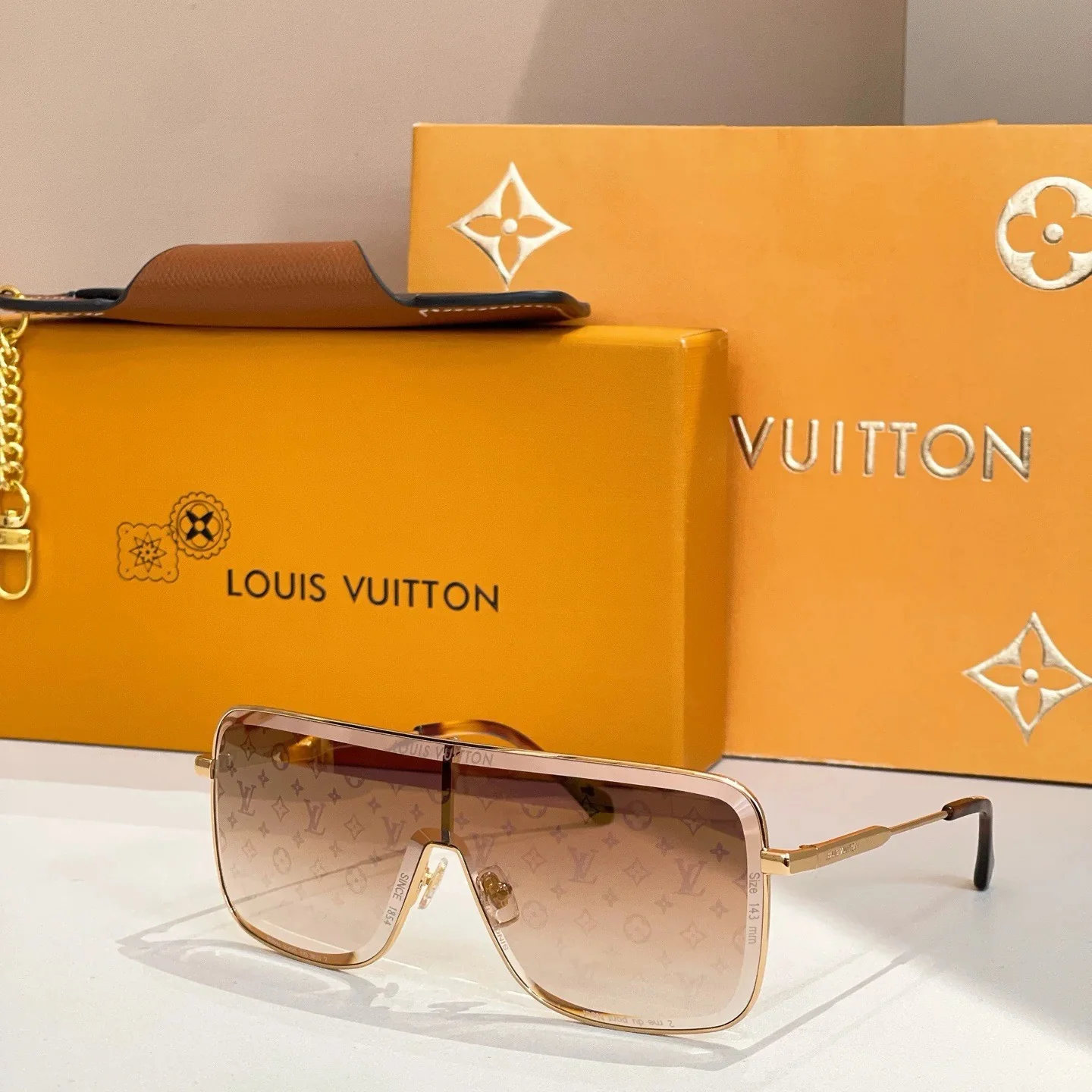 fashion hot 8 color sunglasses 120801 fashion hot 8 color sunglasses 120801