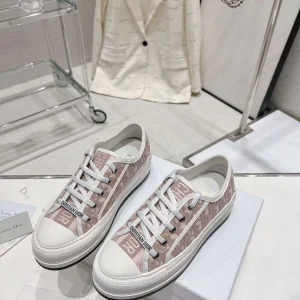 Trainer Sneaker import placeholder for 4362564